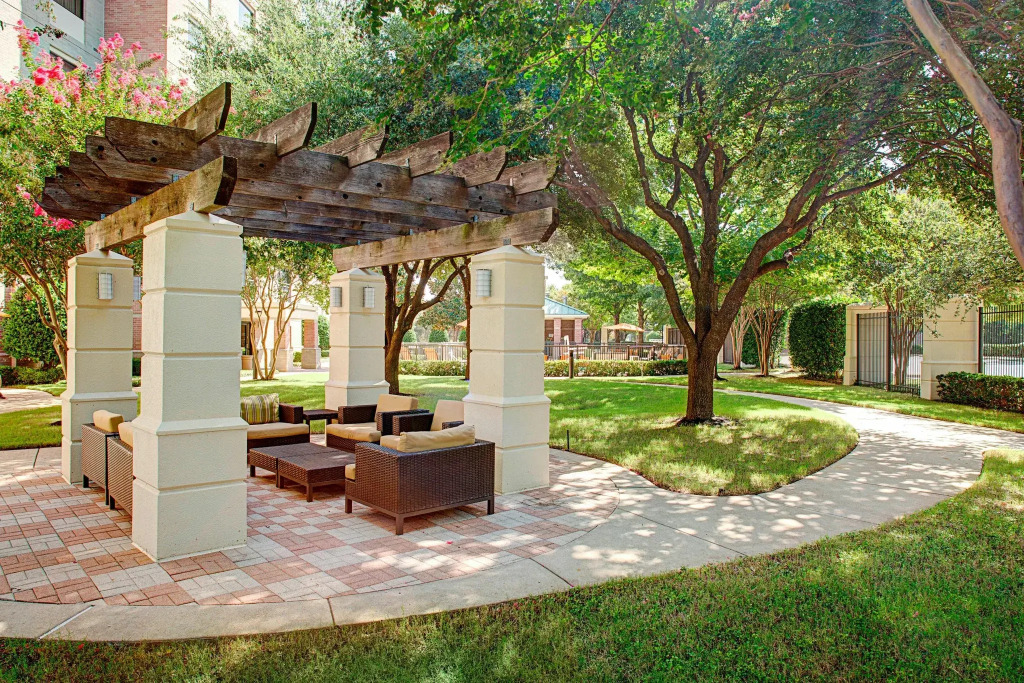Courtyard Dallas Addison Quorum Drive