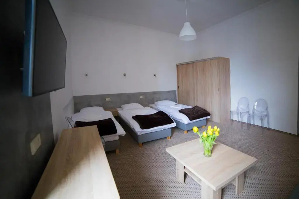 OperaHostel