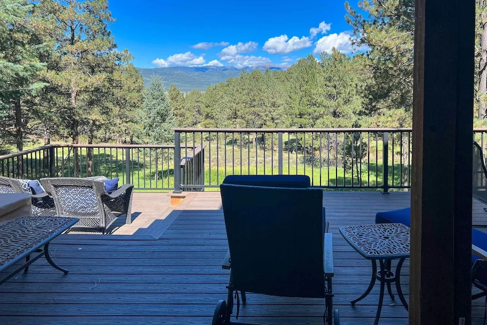 'blue Spruce Cabin' w/ Hot Tub & Resort Amenities