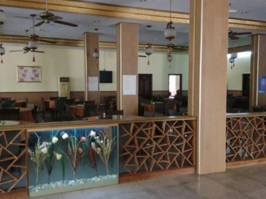 Sixi Holiday Hotel