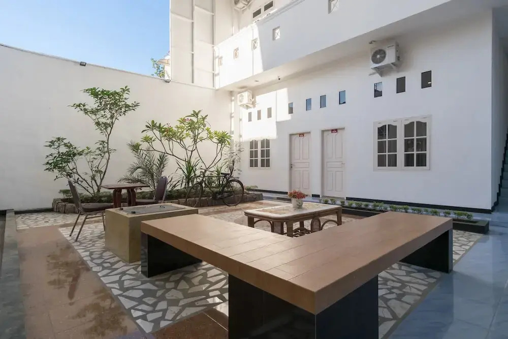 OYO 471 Taj Residence Syariah
