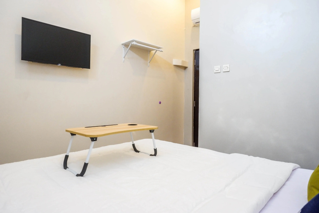 Urbanview Hotel near Alun Alun Tegal