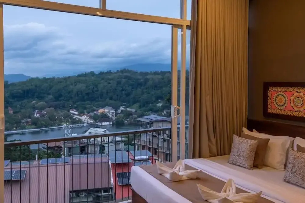 The Lake view Kandy