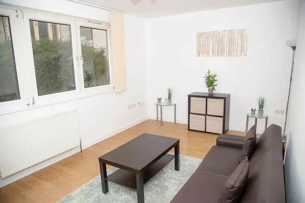 Large Shoreditch, Hoxton 3-bed Garden Flat