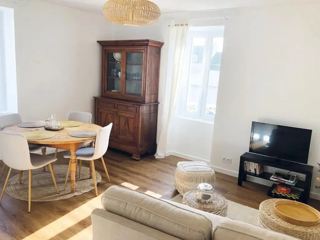 Appartement cosy, spacieux, entre centre et plages
