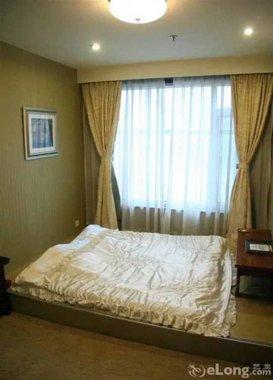 Royal Palace Hotel