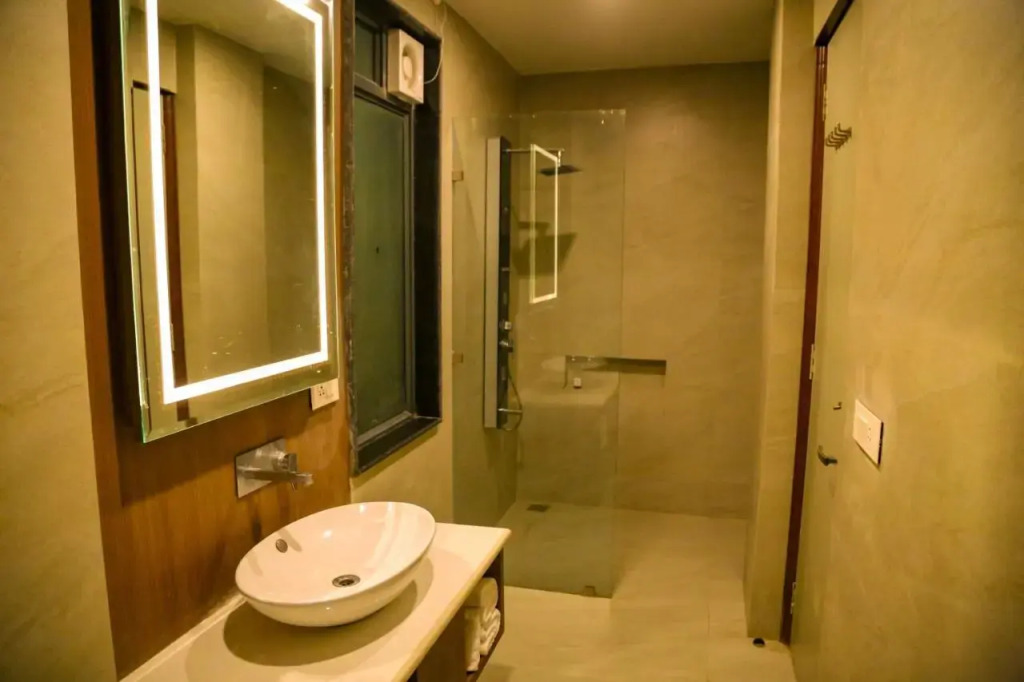 Four Leaf Hotel - Sapphire Blue, Varanasi