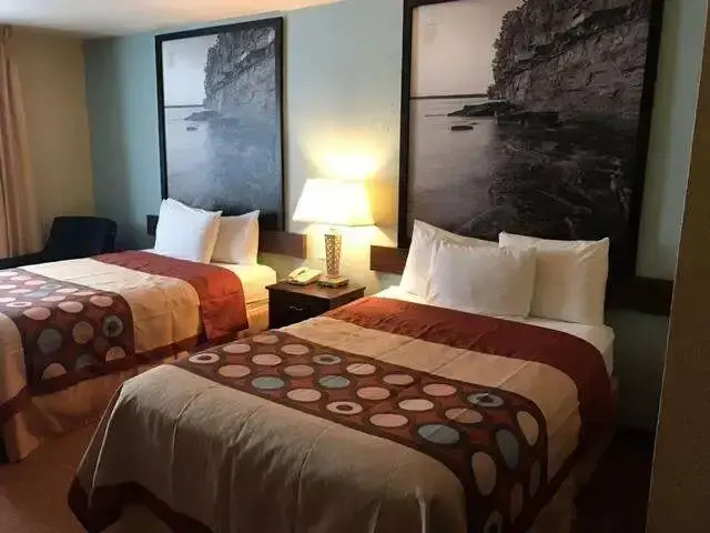 Super 8 by Wyndham Plover Stevens Point Area