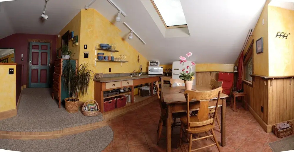Mistisos Place