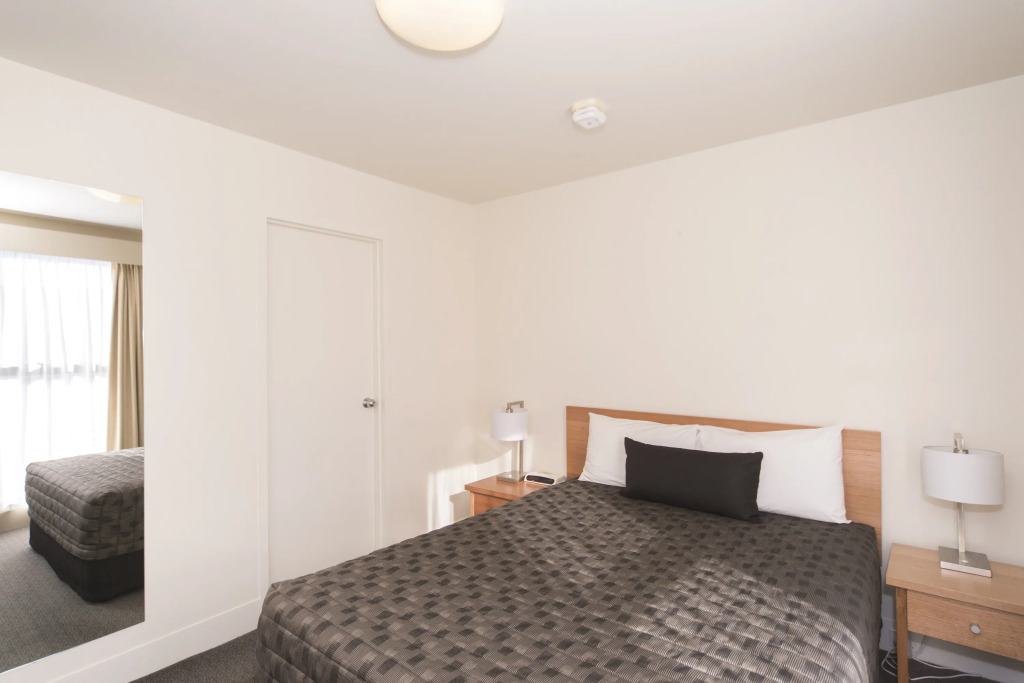 The Old Woolstore Apartment Hotel