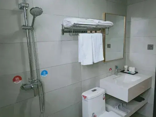Huilong Hotel