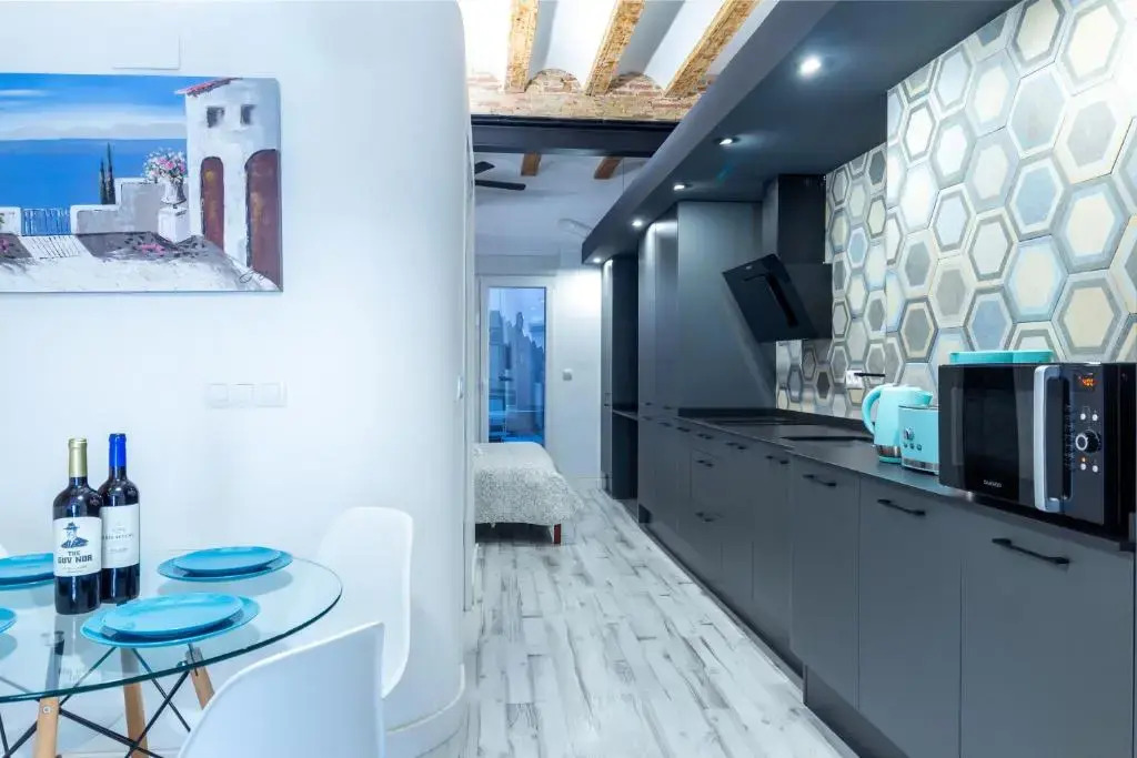 Chic Studio next to the Beach
