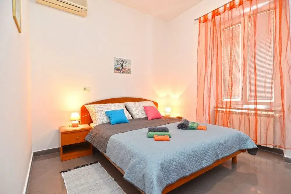 Apartment 1673