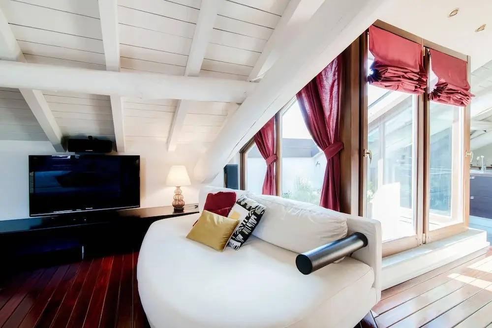 My Home In Como - Exclusive Atticex