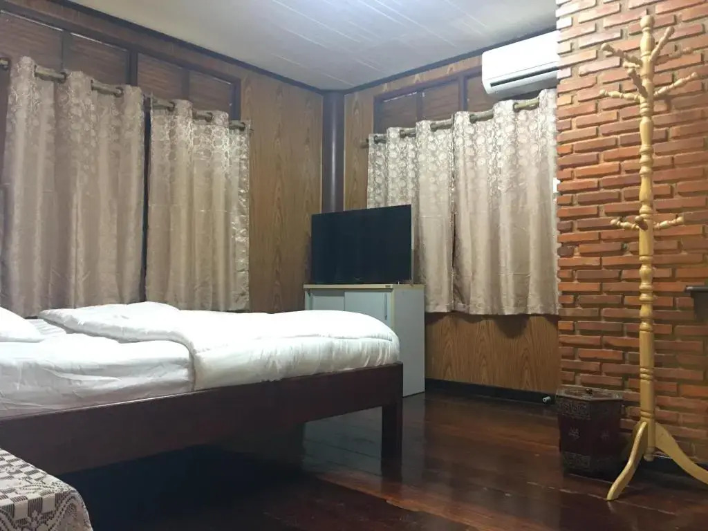 Mina Homestay Sai Yok