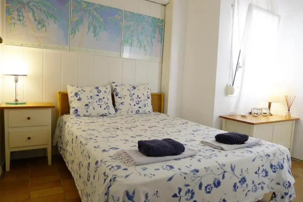 Newly Renovated Beachfront Apartment Ideally Located in Penelope