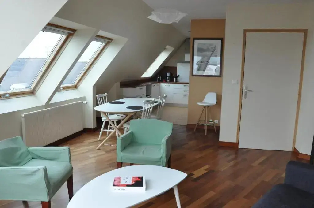 Logis Hotel Du Port