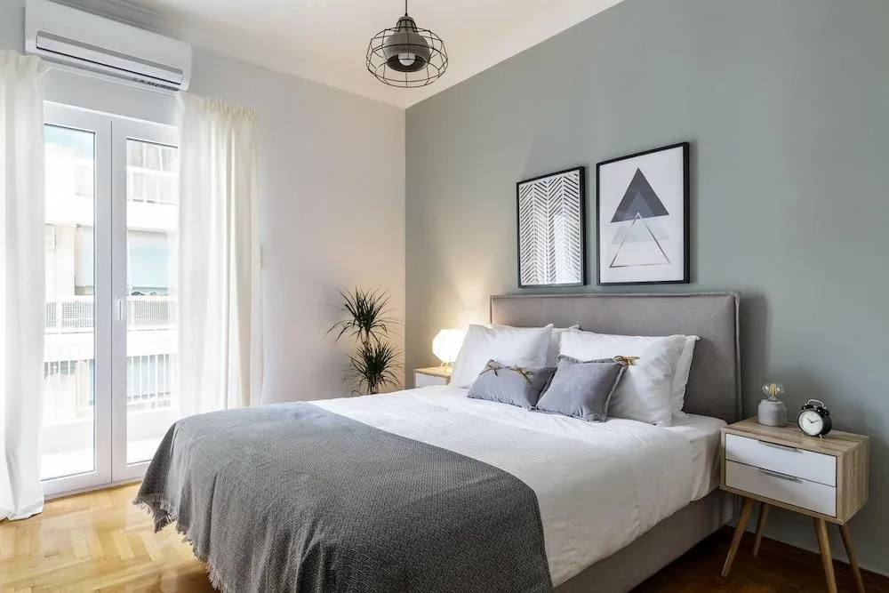 UPSTREET Urban 2BD Apartment in Koukaki
