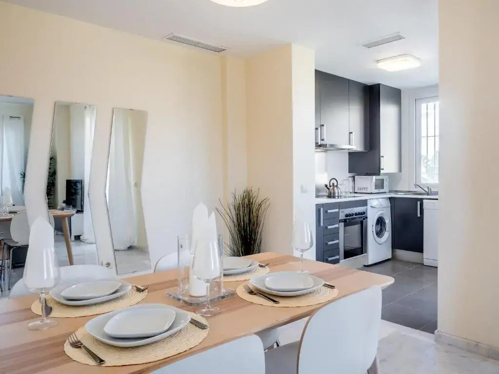 2275-Superb new apt on Valle Romano, golf view