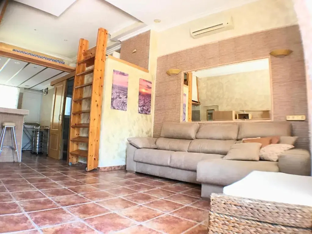 Club Del Mar L25