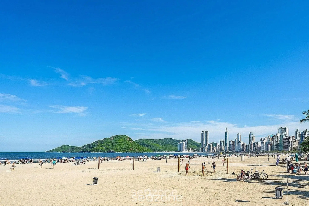 Apto c/ 2Q 100m da praia central - BC - EDG402