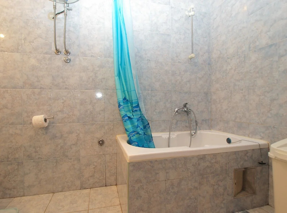 Apartment 1569