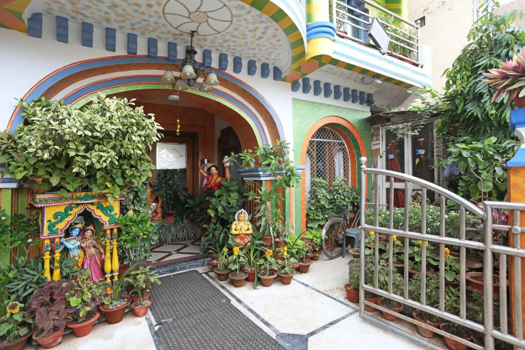 Capital O 6077 Hotel Ashraya
