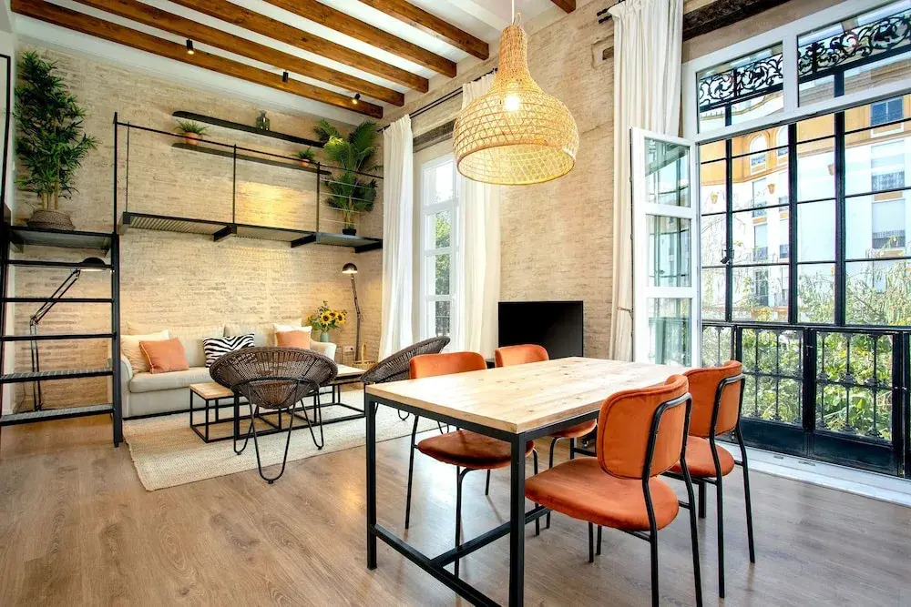 Cozy Apartment in the Center Almirante Lobo I