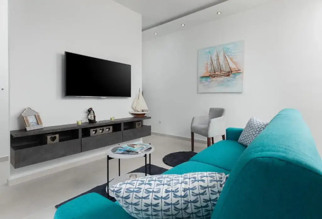 Tramonto Apartments