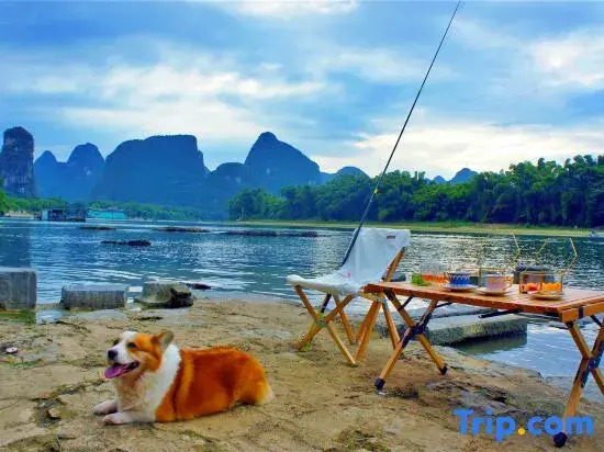 Yangshuo Yuelv River View Vacation Apartment