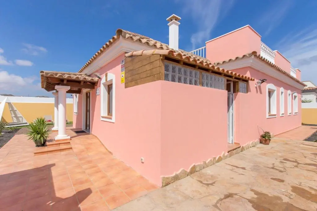 Villa Bella Lucia 3. Piscina Climatizada, WiFi, BBQ