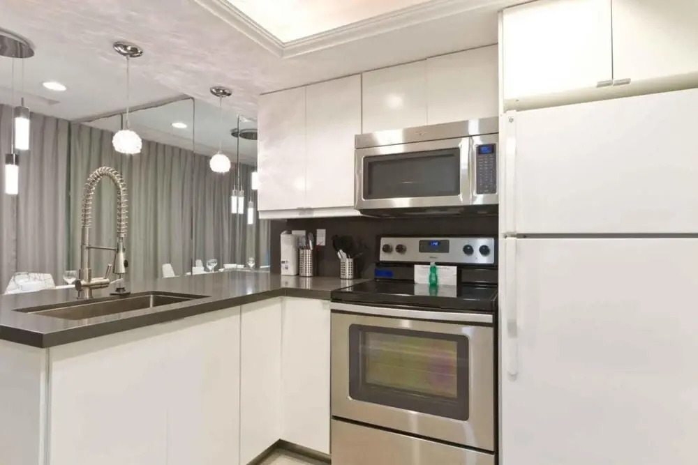 Aquarius Condominium 706