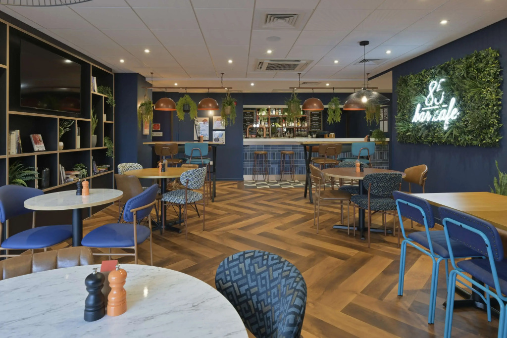 Travelodge Altrincham Central