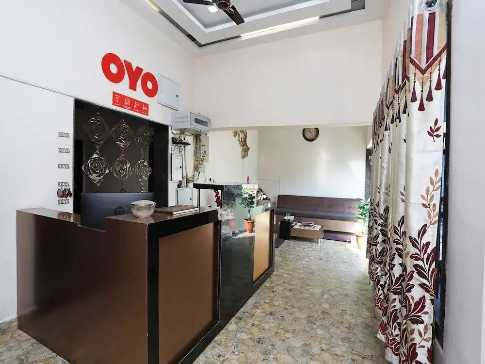 OYO 26612 Phoenix Inn
