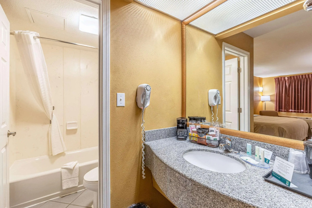 Quality Inn Branson - Hwy 76 Central