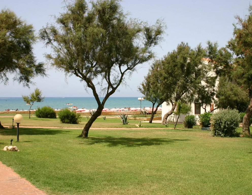 Kamarina Resort