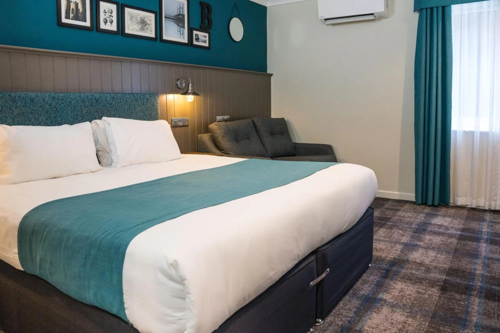 Almondsbury Interchange Hotel