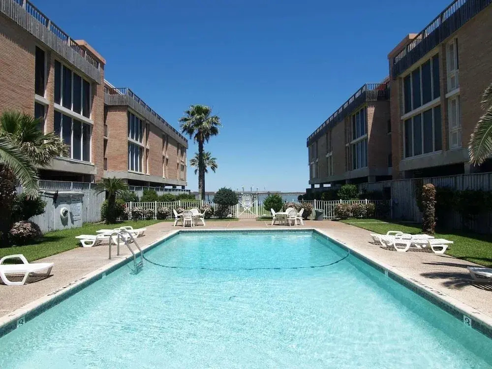 Channelview 107 2 Bedrooms 2 Bathrooms Condo