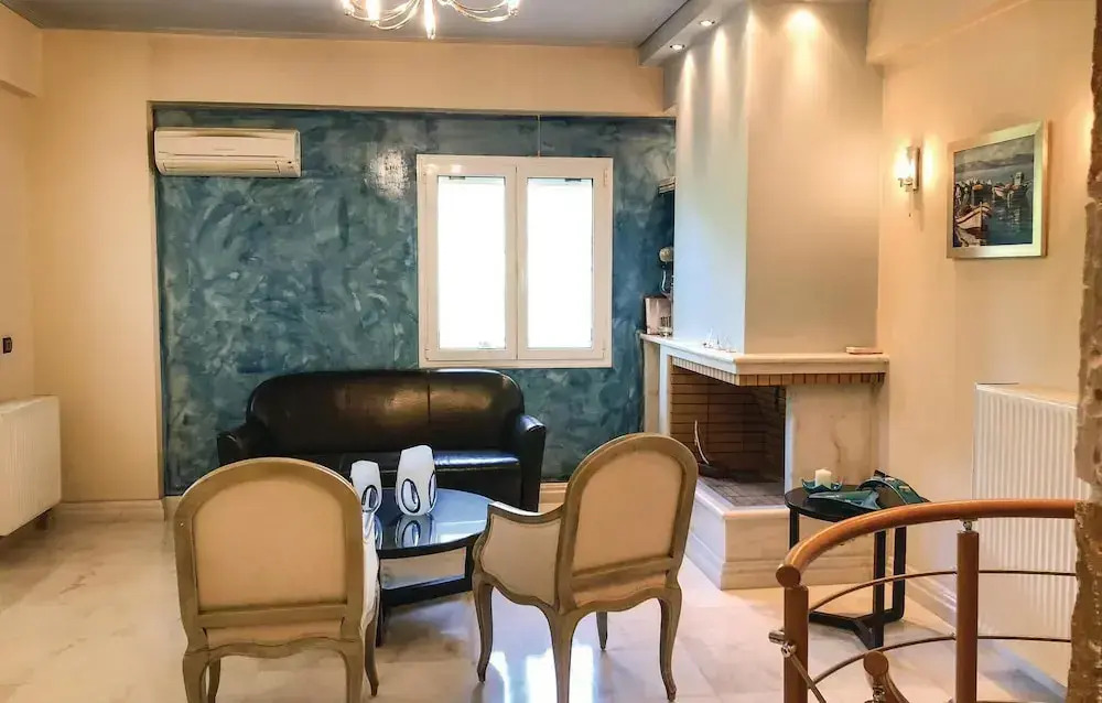Awesome Home In Artemida With Wifi