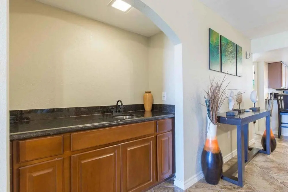 Saida IV Condominium 501