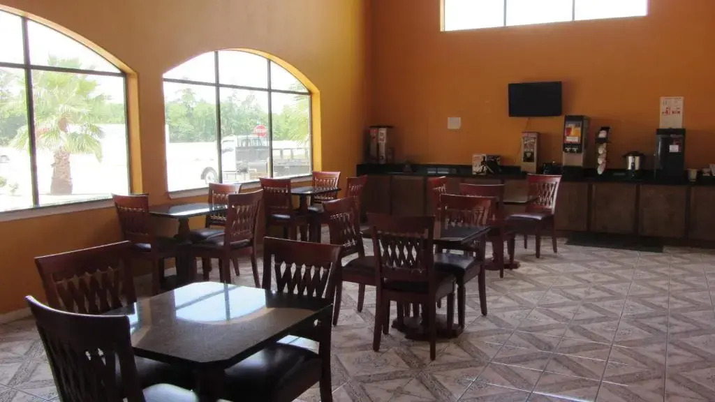 Regency Inn Porter