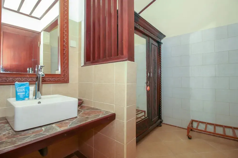 Airy Sanur Hang Tuah 84 Bali