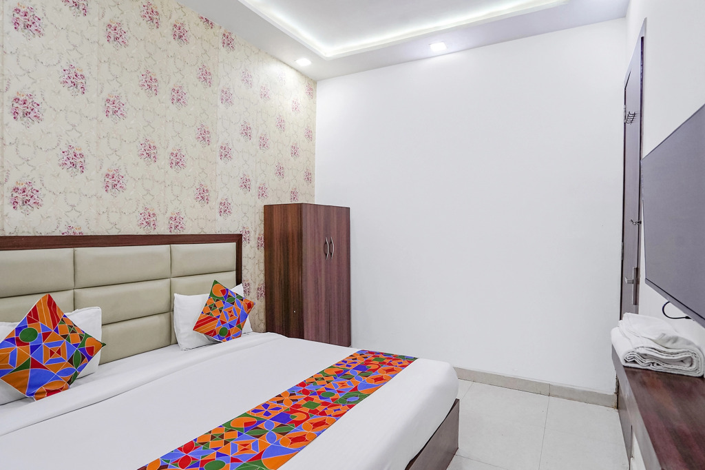 FabHotel Urban Inn