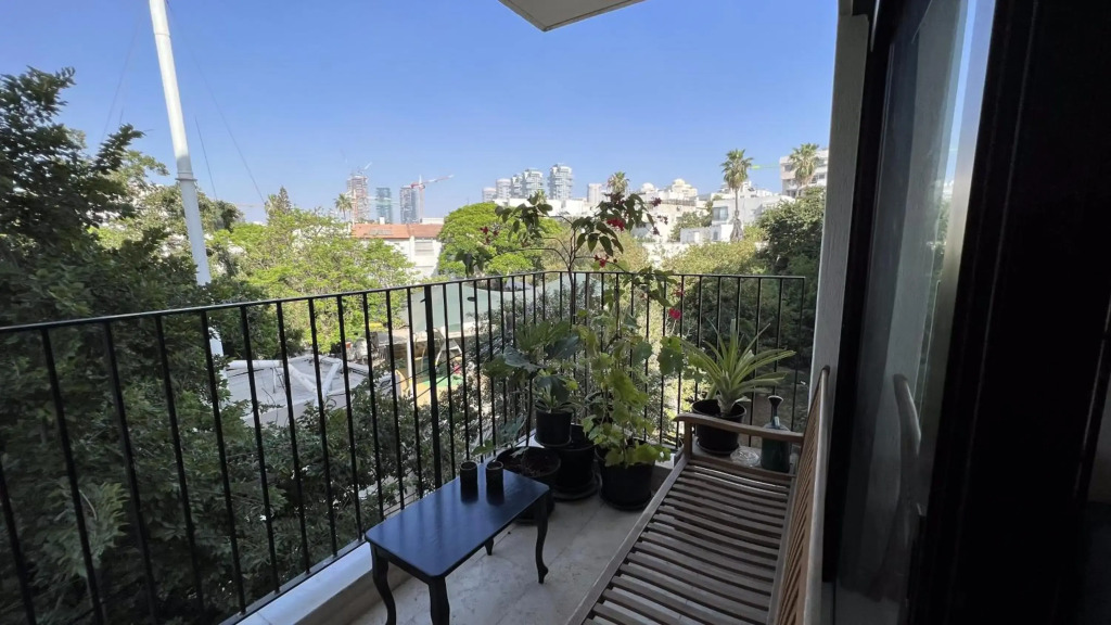 Lovely 1-bedroom apartment in The best location