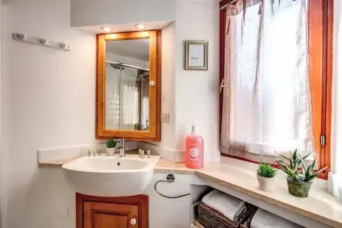 Colosseo Miracle Suite