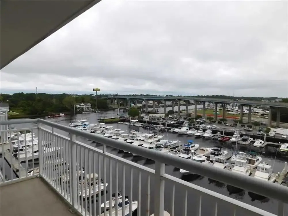 Harbourgate Marina #602 2 Bedroom Condo