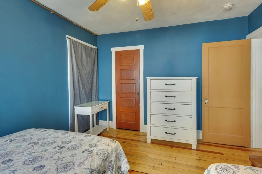 Walk to Convention Center & Boardwalk! Family Apt