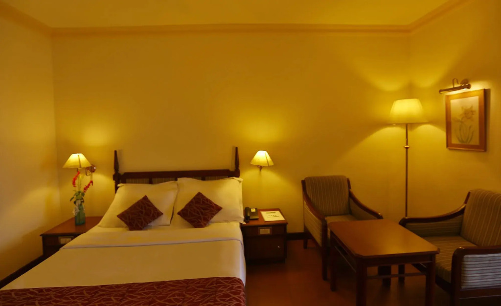 Issacs Residency