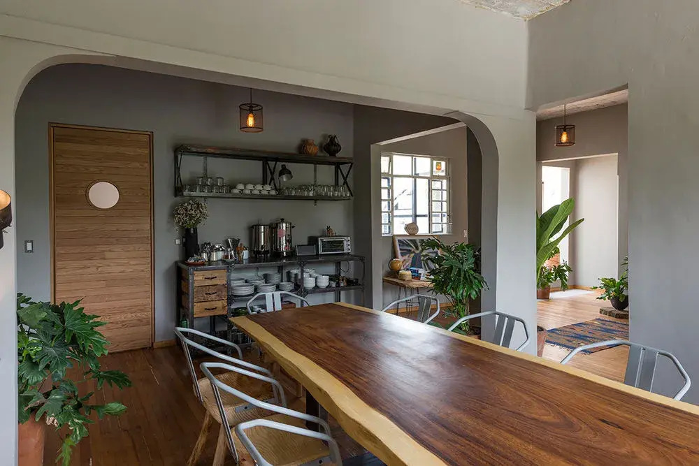 Chaya B & B Boutique