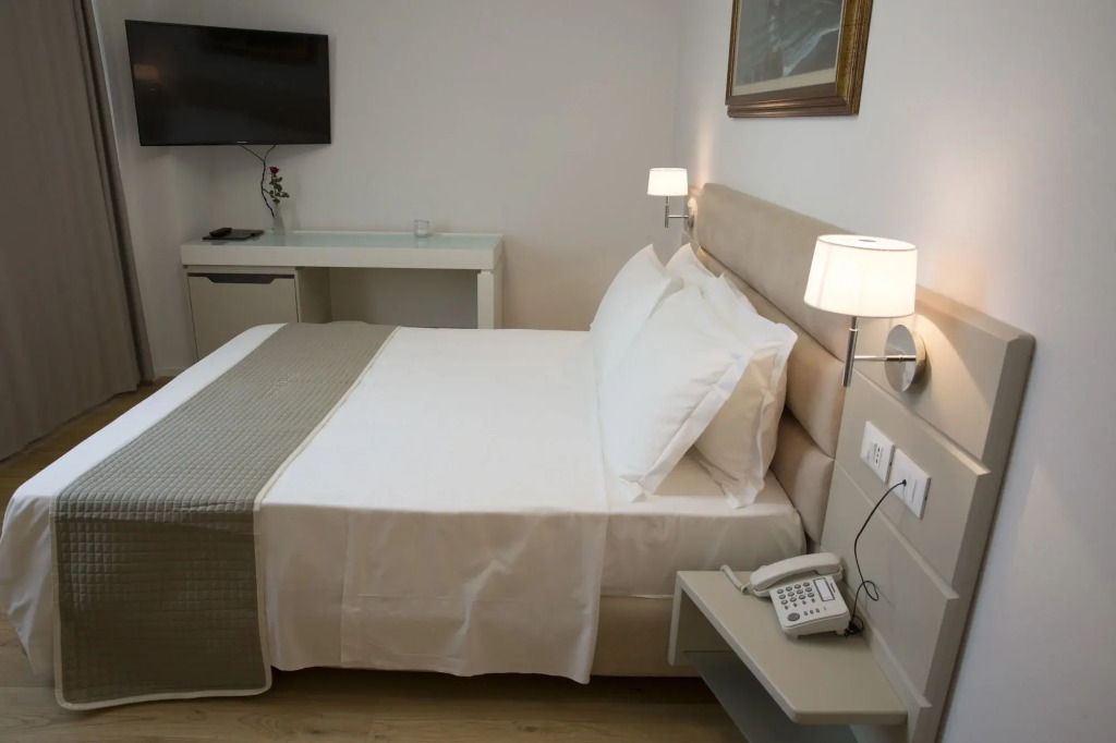 Boutique Hotel Enia